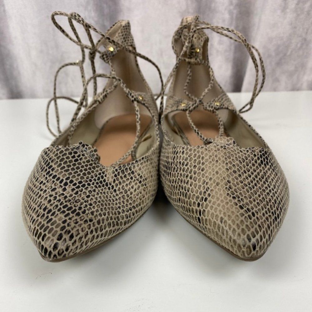 OLD NAVY LACE UP SNAKESKIN FLATS SIZE 10 EUC - Picture 3 of 7